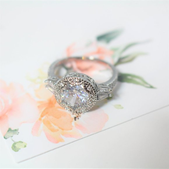 🌸Sterling Silver Solitaire Halo Victorian Antique Diamond Ring  Size 7 - Picture 3 of 9